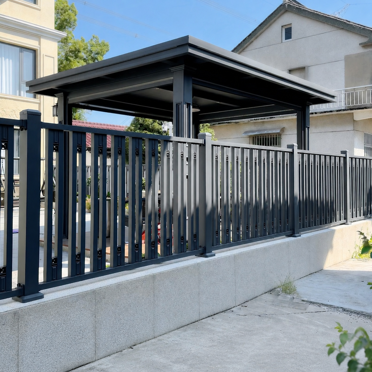 Custom Aluminum Villa Fence | Modern Residential Privacy Fence Manufacturer
